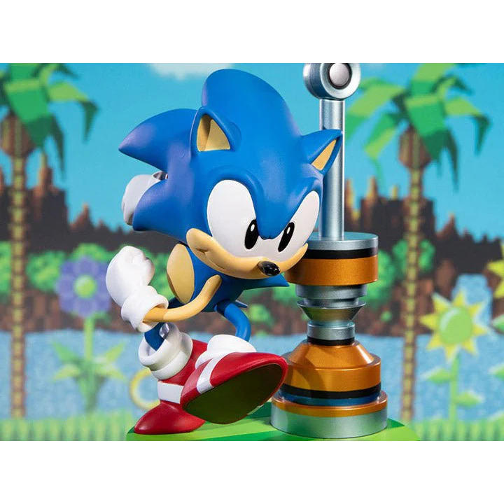 First4Figures Sonic The Hedgehog: Sonic 11'' PVC Painted Statue